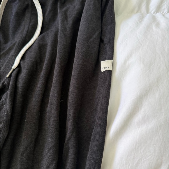 Vuori Performance Jogger - Picture 3 of 5